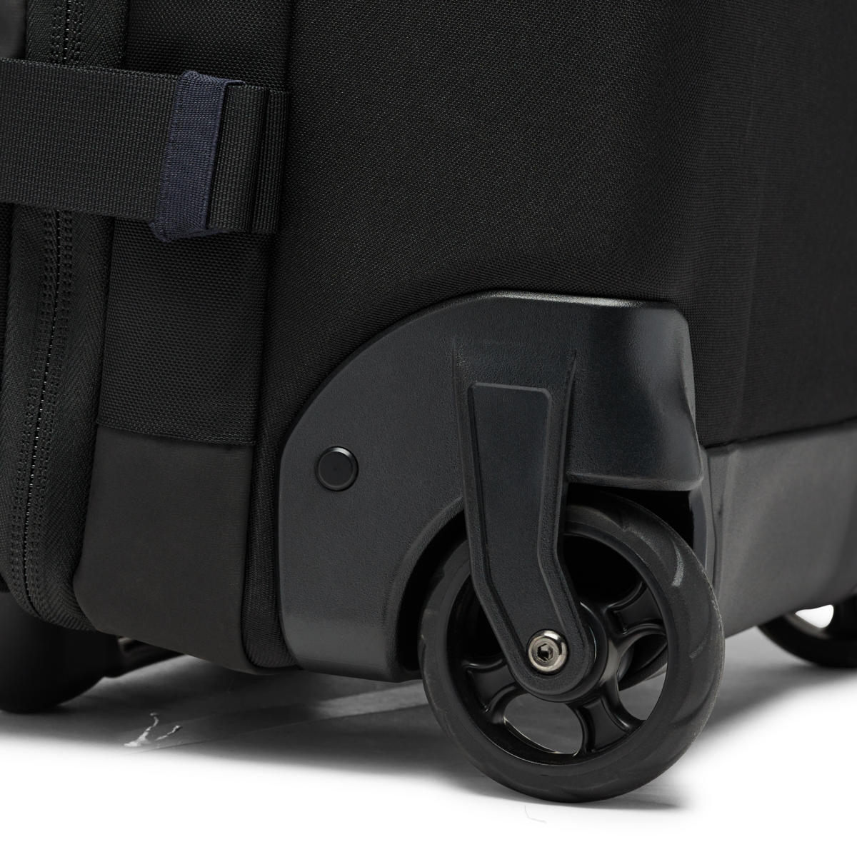 Allpa 38L Roller Bag - Black - US 3545