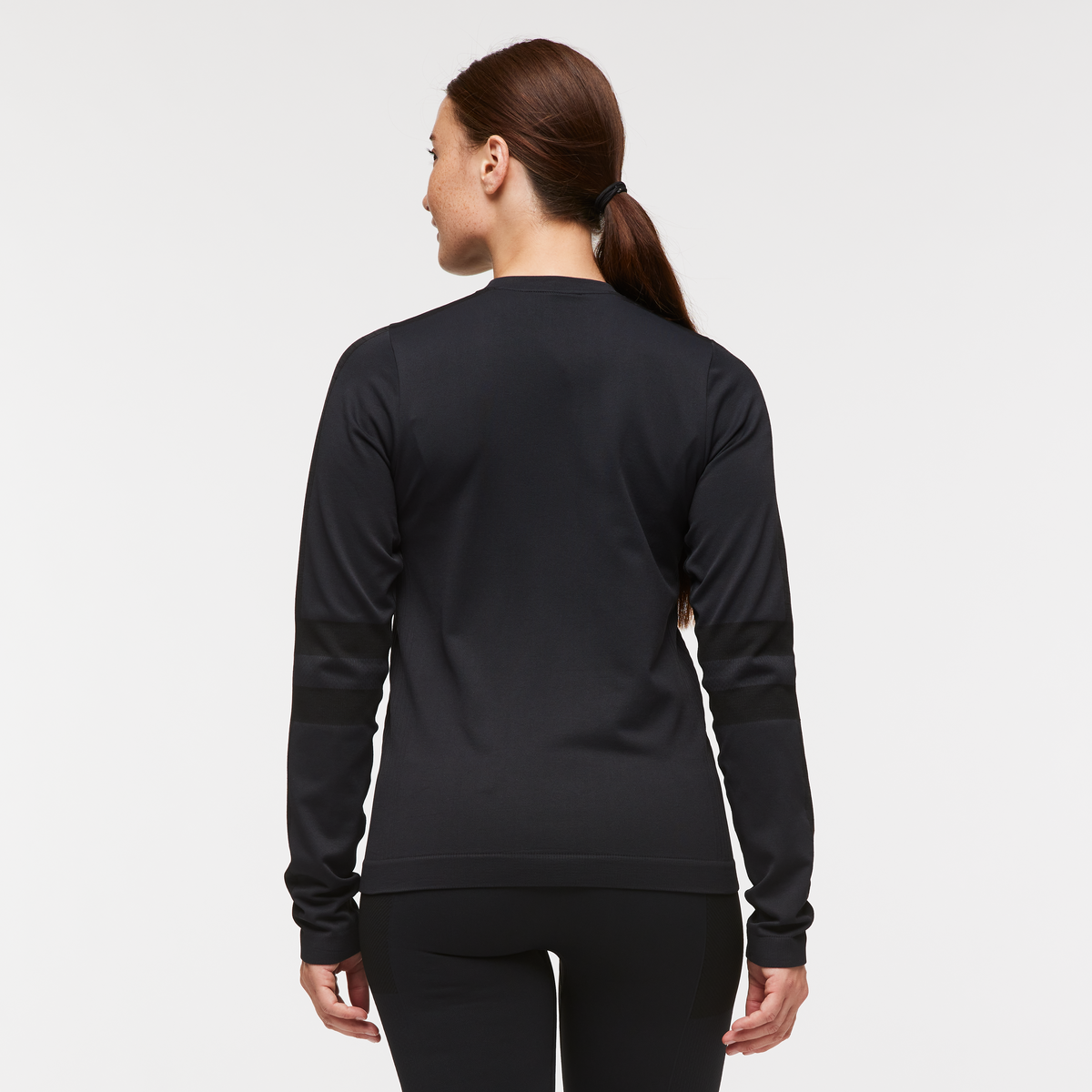 Debajo Seamless Baselayer Crew - Women's - Cotopaxi Black - US 5519