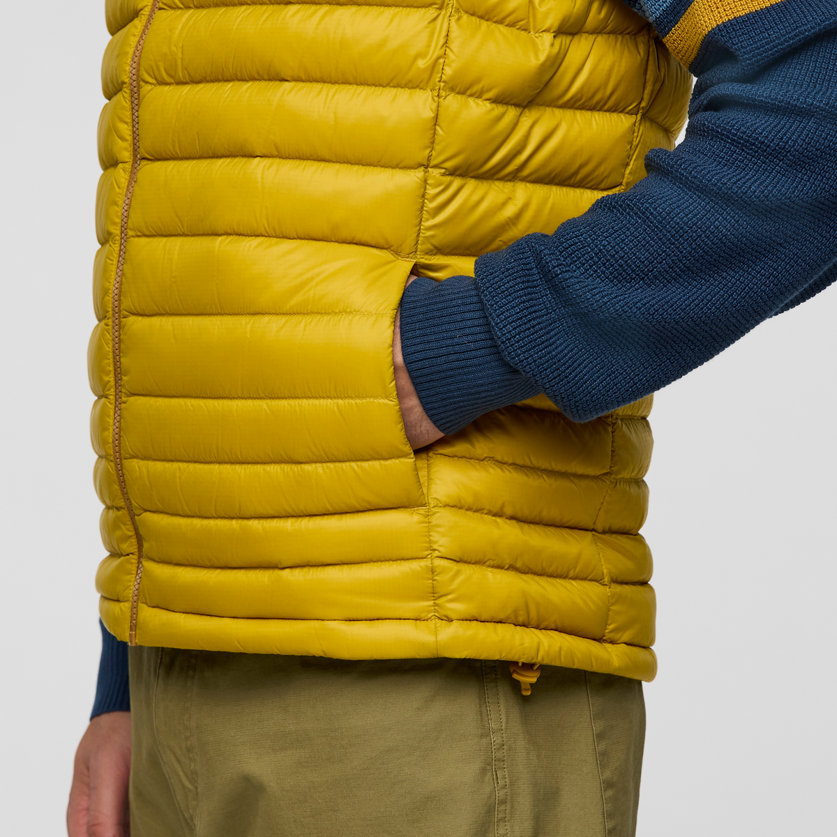 Fuego Down Vest - Men's - Bronze/Gold - US 2804