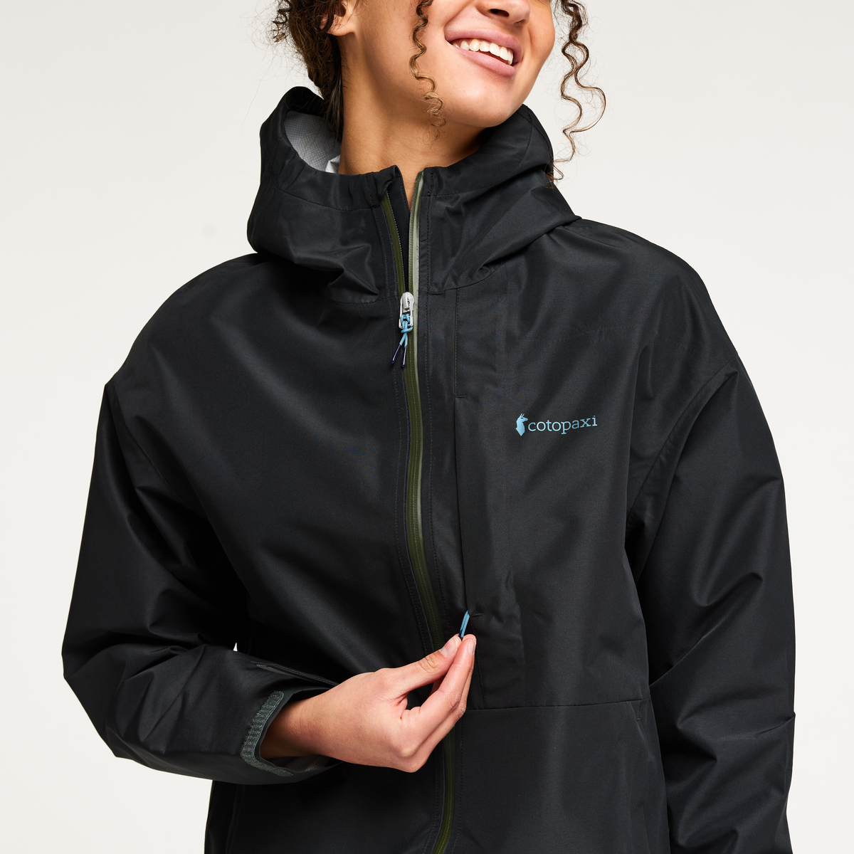 Cielo Rain Jacket - Women's - Cotopaxi Black - US 8197