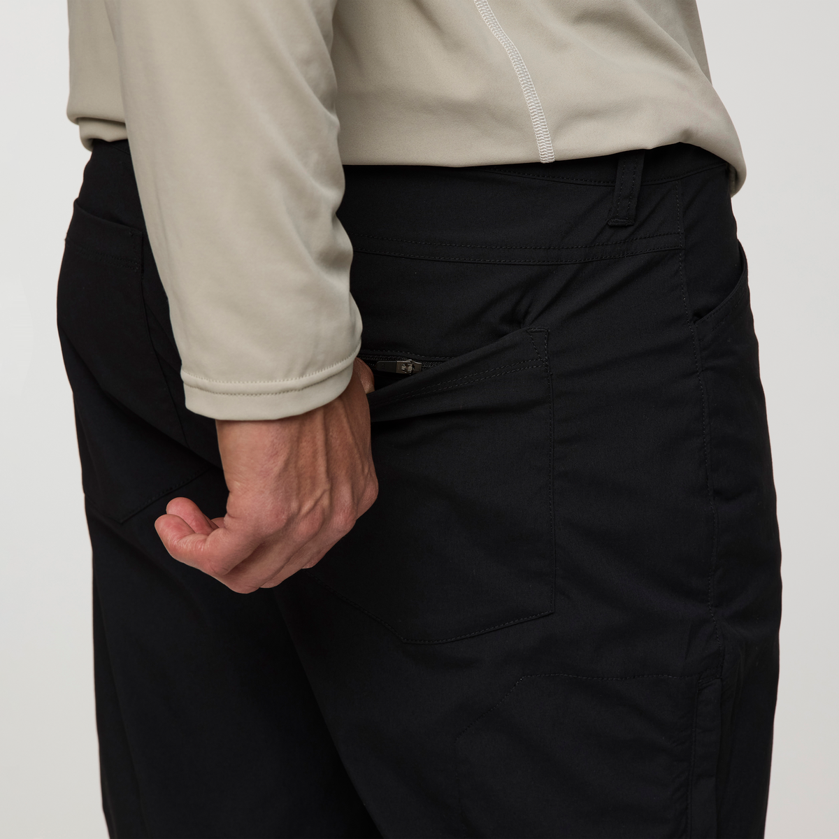 Coraje Tech Pant - Men's - Black - US 1990