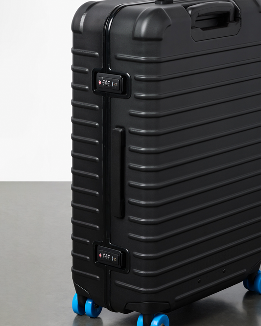 Coraza Suitcase - Medium Checked - Cotopaxi Black - US 9541